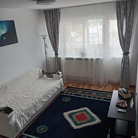 Hellen Apartament Targoviste Exteriér fotografie
