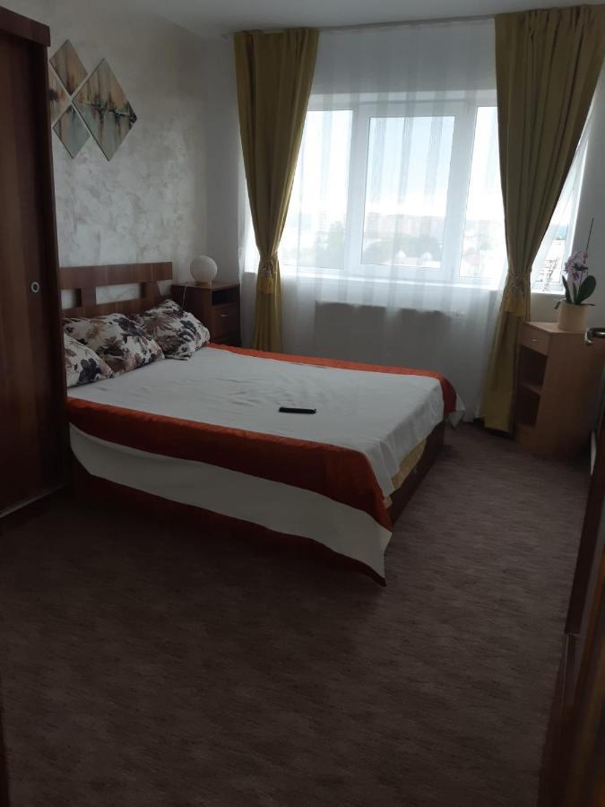 Hellen Apartament Targoviste Exteriér fotografie
